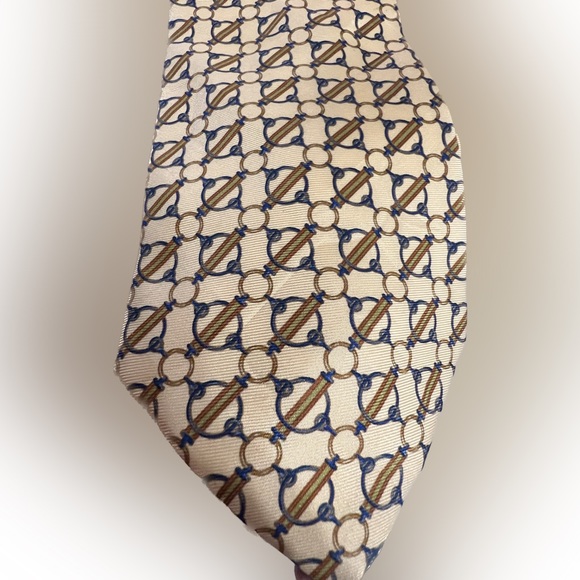 Burberry Vintage Tie 100% Silk - Picture 2 of 7